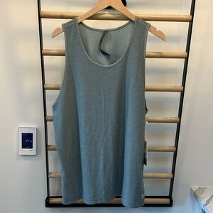 NWT Vuori men’s tank. Size Large
